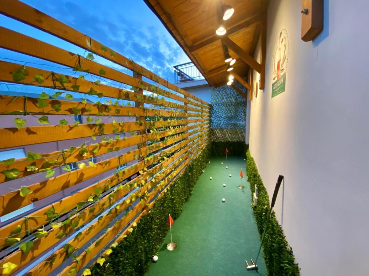 Elegant Vatican Metro & Golf Rome Exterior photo